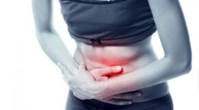 Nyeri perut dengan kerusakan cacing pita
